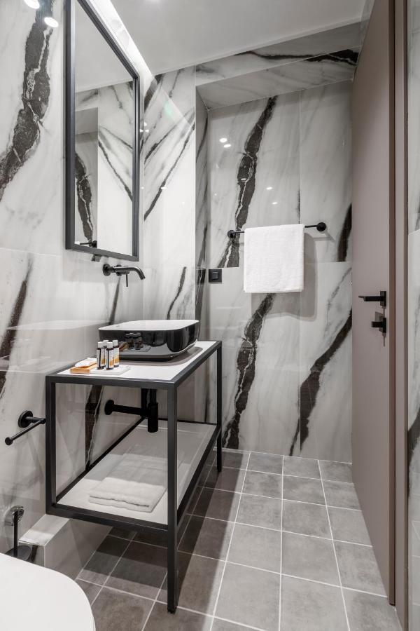 Ermou 40 Suites Athens Exterior photo
